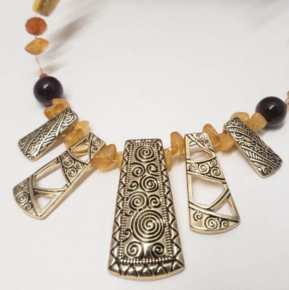 Unique Glass Bead & Gold tone Abstract Link Necklace - Picture 2 of 6